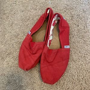 TOMS slip-ons